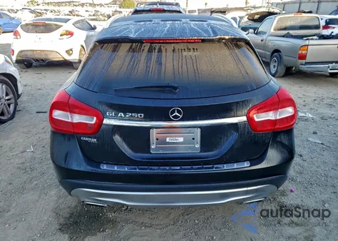 2015 Mercedes-Benz Gla 250 z USA, uszkodzony, nr VIN WDCTG4EB5FJ121534